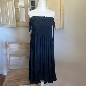 Current Air Strapless Navy Dress